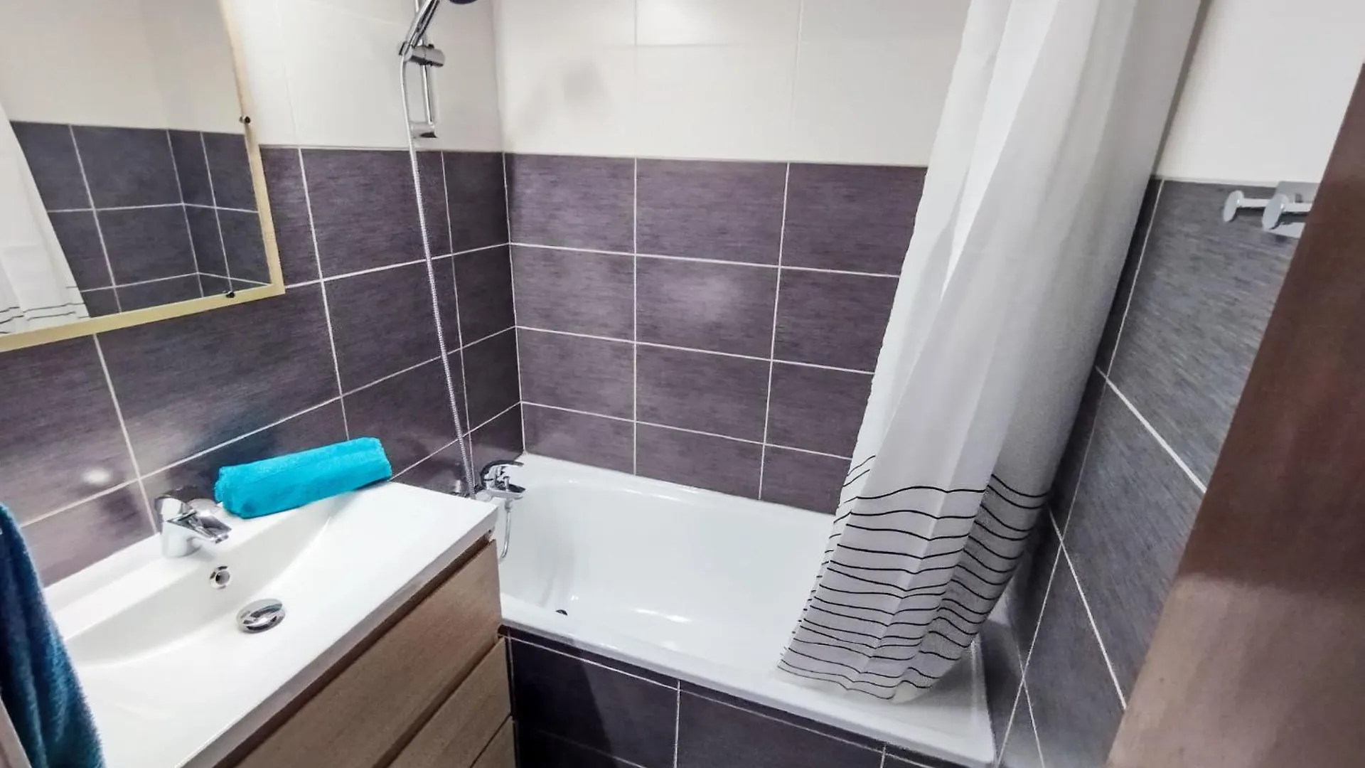 Apartment Simiane-2 By Interhome Fontcouverte-la-Toussuire